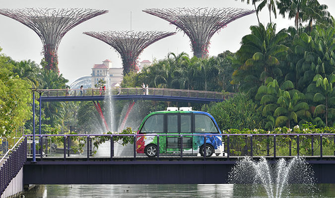 on-demand shared bus, npark ride, on-demand vehicle